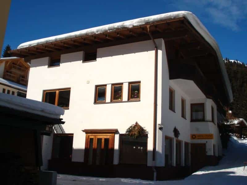 chalet-angela-arlberg-sankt-anton-oostenrijk-1